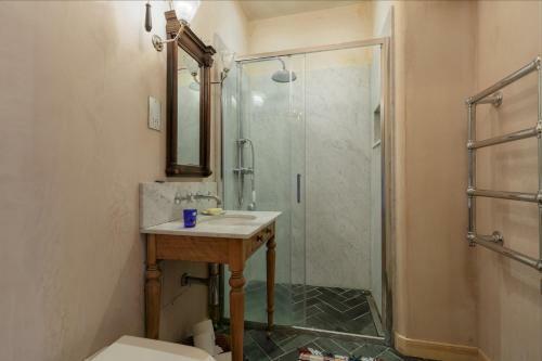 Apartamento The Bellevue Crescent Residence