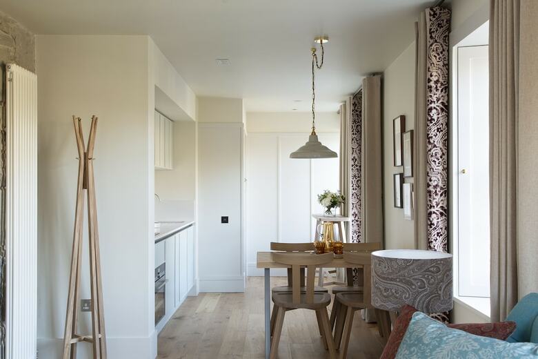 Cheval Abbey Strand Apartments, At Holyrood