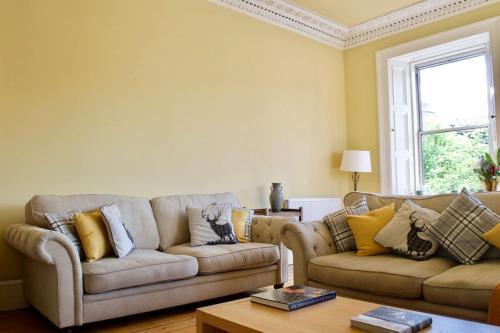 Apartamento Bright Spacious Comfortable Old Town Flat