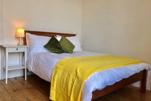 Apartamento Bright Spacious Comfortable Old Town Flat