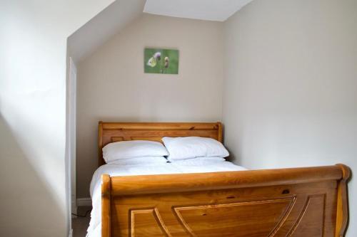 Modern & Charming 2 Bed Old Town Apartment - 2 Bed