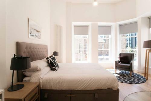 Beautiful Minimalistic Studio Apartment In Central