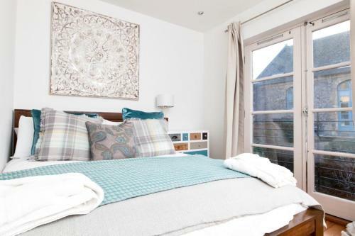 Gorgeous Home In Vibrant Leith - Sleeps 6