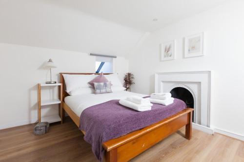 Spacious 4 Bedroom Apartment Near Meadows