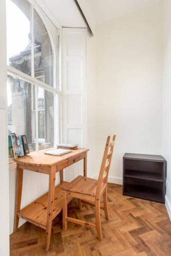 Apartamento Altido Spacious Castle Terrace 3 Bedroom Apt (Sleeps 8)