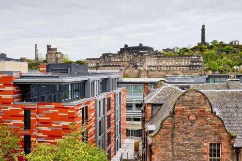 Altido Bright Royal Mile Apartment