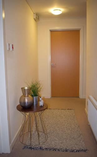 Spacious 3 Bed Apartment In Central Location