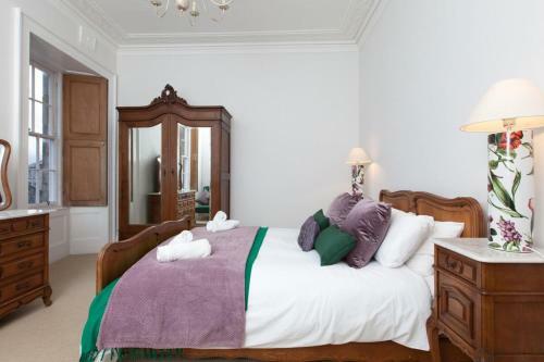 Traditional Luxury Apartment Sleeps 10