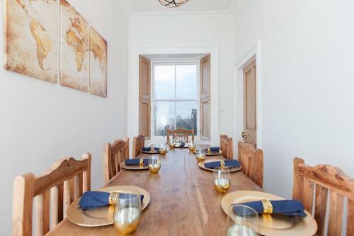 Traditional Luxury Apartment Sleeps 10