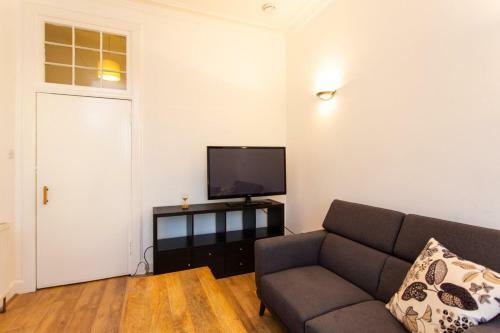 Incredibly Central 2 Bed Apartment