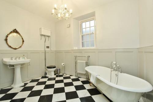 Apartamento 3 Bed Apt In Historic Ramsay Garden