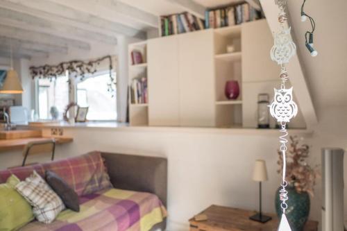 Bright Edinburgh Apartment Free Parking- Sleeps 4