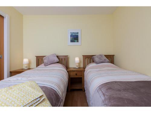 Spacious, Central Apartment. Free Parking