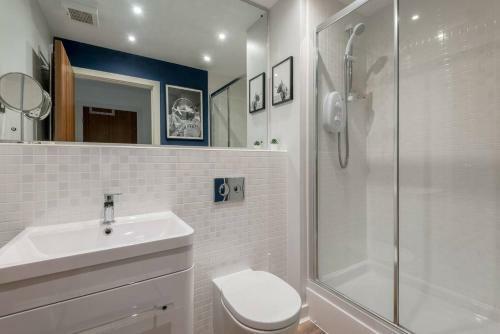 Apartamento Altido Ultra Stylish 2 Bed/2 Bath With Balcony & Parking
