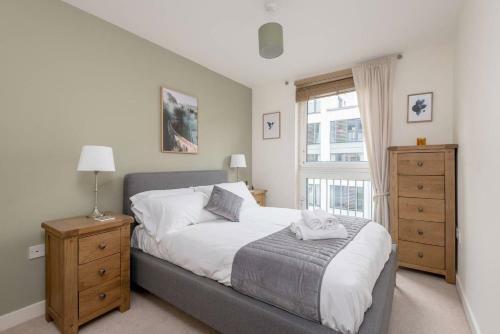 Apartamento Altido Ultra Stylish 2 Bed/2 Bath With Balcony & Parking