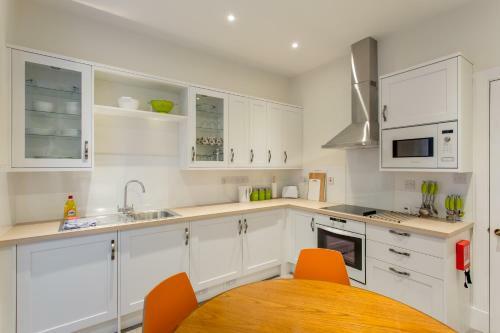 Apartamento Altido Spacious 3-bed By The Meadows