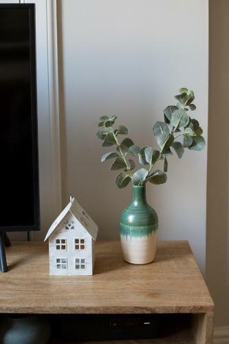 Holyrood Park City Centre Apartment