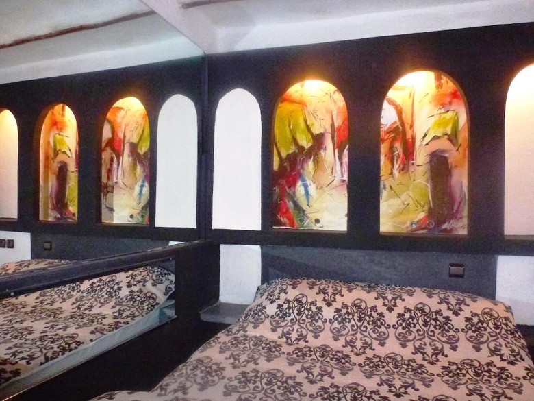 Riad La�rouss Family