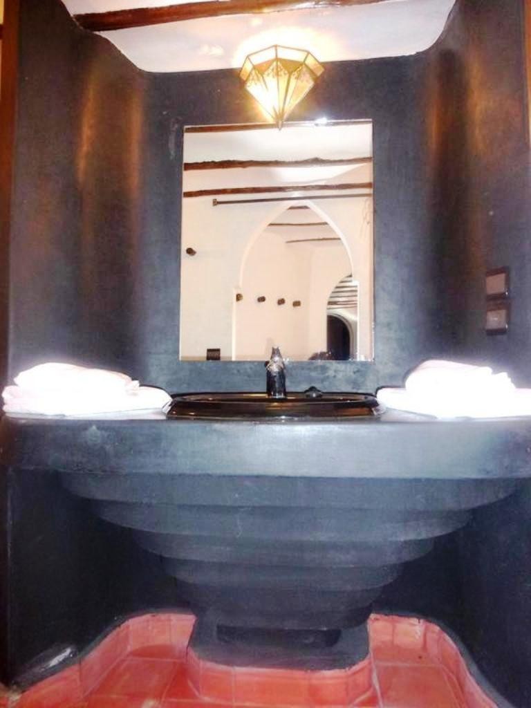 Riad La�rouss Family