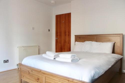 3 Bedroom Apartment In Vibrant Area