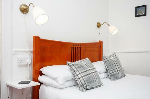 Hostal Emmaus Guest House Edinburgh