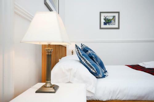 Hostal Emmaus Guest House Edinburgh