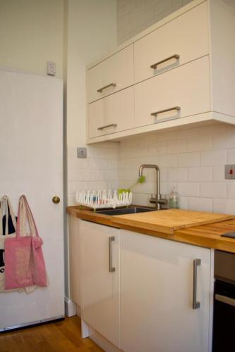 Apartamento Charming City Centre Flat Sleeps 4