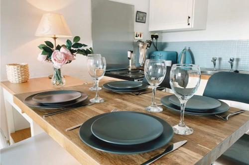 Guestready - Cosy Top-floor Apartment In Newington
