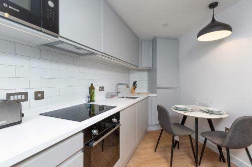 Altido Brand New Studio Apartment With Castle View