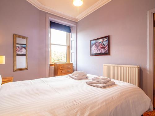 Beautiful Georgian Style Morningside Apartment
