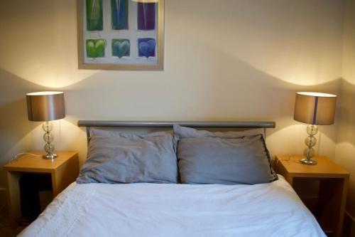 Bright Apartment Close To City Centre!