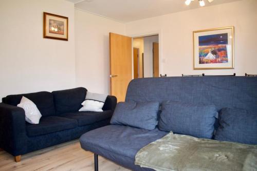 Bright Apartment Close To City Centre!