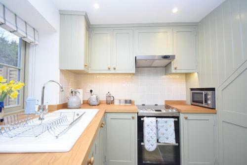 Hearnesbrook Barn , Emsworth