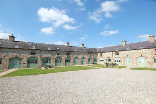 Belle Isle Castle And Cottages