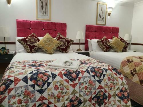 Hotel Atz&h Inn