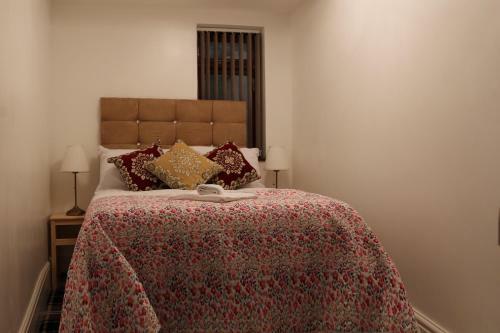Hotel Atz&h Inn