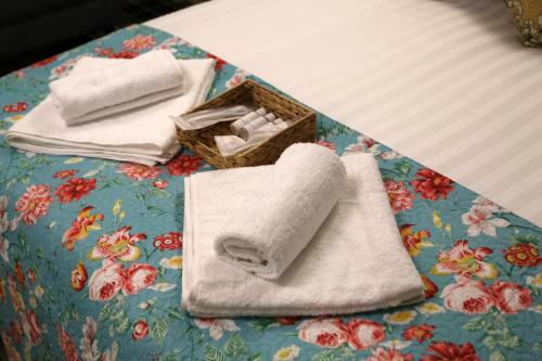Hotel Atz&h Inn