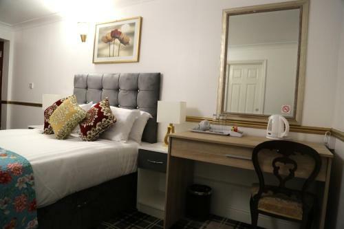 Hotel Atz&h Inn