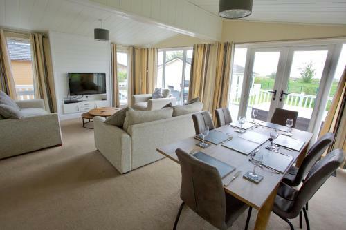 Lovely 3-bed Cottage In Ely