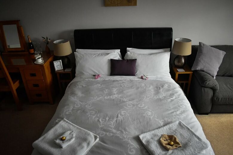 Tlc Exmouth Bed And Breakfast
