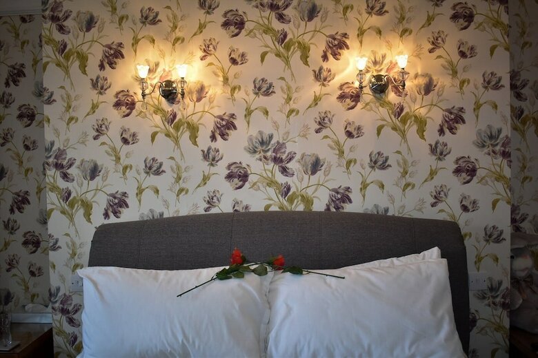 Tlc Exmouth Bed And Breakfast