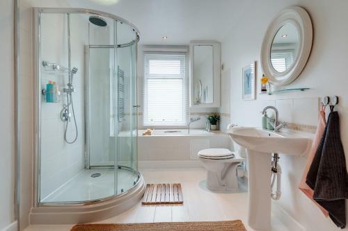 Nomi Homes - Exeter - Bookdirect - Central - Beach - Wifi
