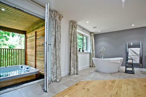 Cedar Lodge, South View Lodges, Exeter