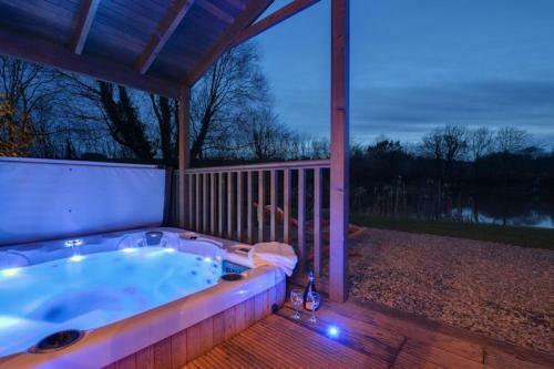 Heron Lodge, South View Lodges