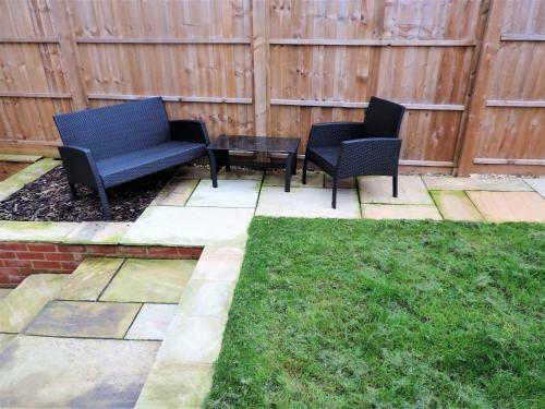 3 Bed Farnborough Air Accommodation