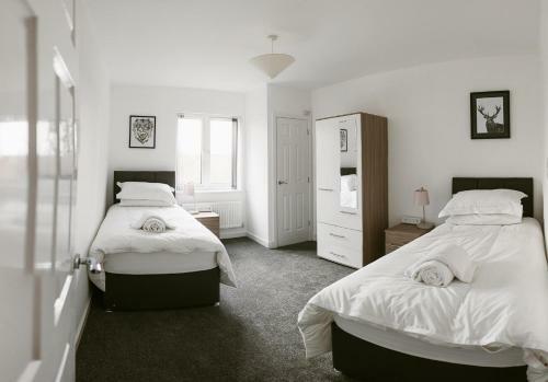 Farnborough Airport Twin Bed Apartment