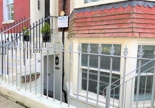 Apartment Quill - Moments From Filey Centre - Cosy Apartment