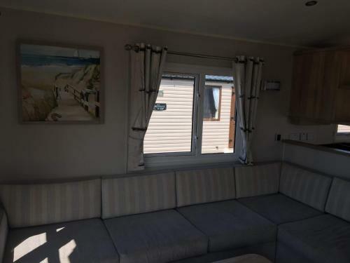 Beautiful 3-bed Caravan In Cala Gran