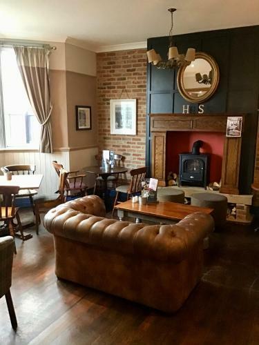 Hotel The Holystone Bar & Restaurant