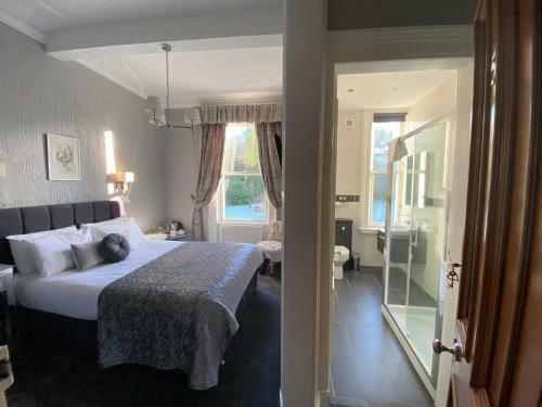 Bed & Breakfast Ashburn House
